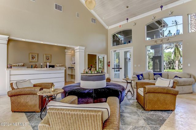 1701 THE GREENS Way 1912, Jacksonville Beach, FL 32250