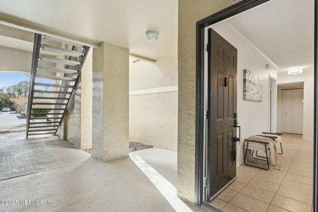 1701 THE GREENS Way 1912, Jacksonville Beach, FL 32250