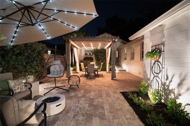 1121 21ST AVENUE N, St Petersburg, FL 33704