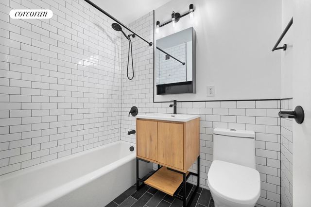618 WASHINGTON Street GA, New York City, NY 10014