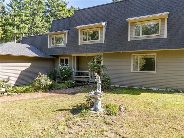 50 Highland St, Easton, MA 02375