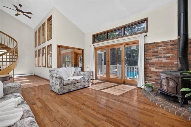 50 Highland St, Easton, MA 02375