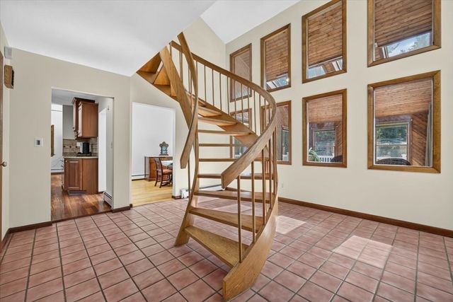 50 Highland St, Easton, MA 02375