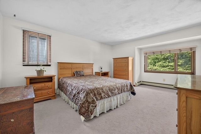 50 Highland St, Easton, MA 02375