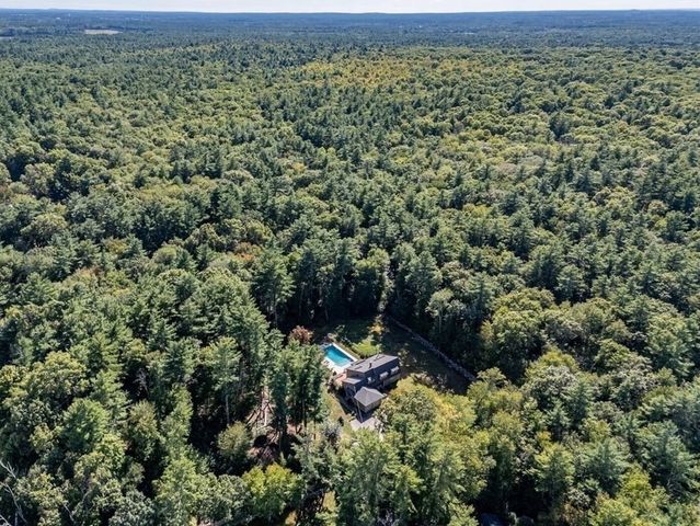 50 Highland St, Easton, MA 02375