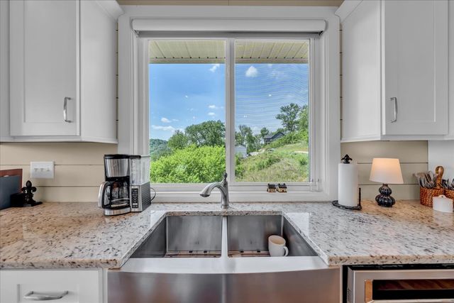 132 Highbridge Dr, Smithville, TN 37166