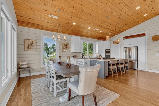 132 Highbridge Dr, Smithville, TN 37166