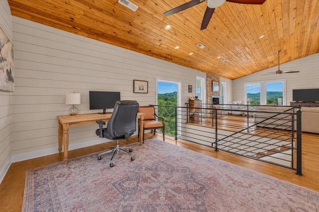 132 Highbridge Dr, Smithville, TN 37166