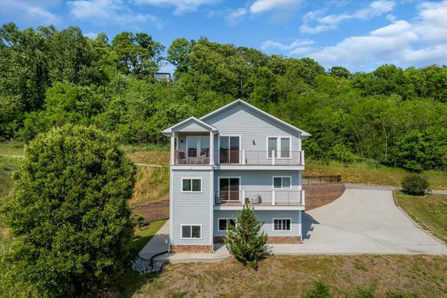 132 Highbridge Dr, Smithville, TN 37166