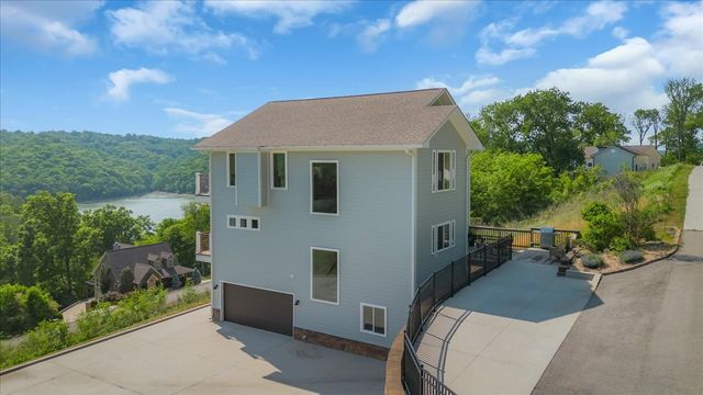 132 Highbridge Dr, Smithville, TN 37166
