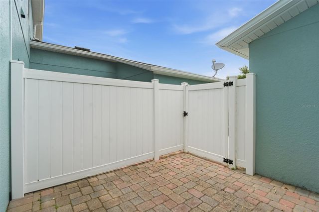 556 JUNIPER SPRINGS DRIVE, Groveland, FL 34736