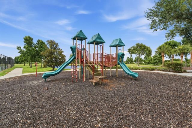 556 JUNIPER SPRINGS DRIVE, Groveland, FL 34736