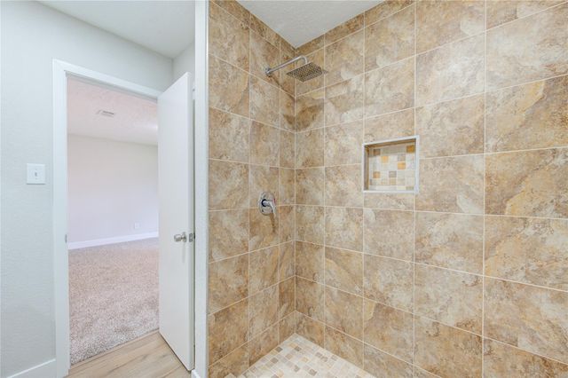 328 Meadow Wood Ct Court, League City, TX 77573