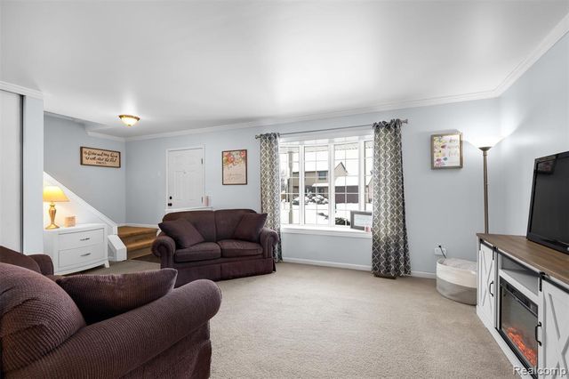 24210 Westpointe Street, Trenton, MI 48183