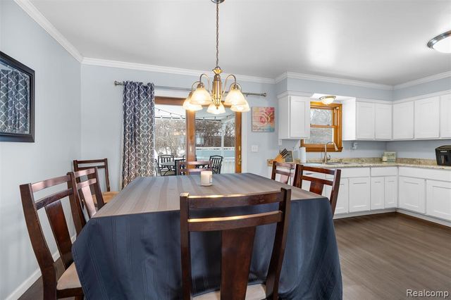 24210 Westpointe Street, Trenton, MI 48183