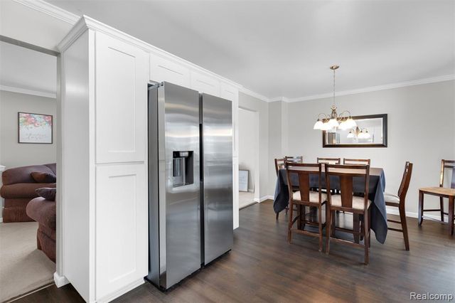 24210 Westpointe Street, Trenton, MI 48183