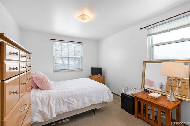 24210 Westpointe Street, Trenton, MI 48183