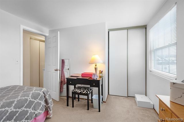 24210 Westpointe Street, Trenton, MI 48183