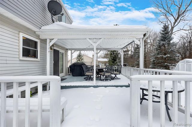 24210 Westpointe Street, Trenton, MI 48183