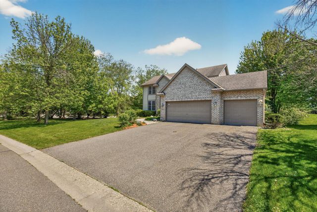18005 45th Avenue N, Plymouth, MN 55446