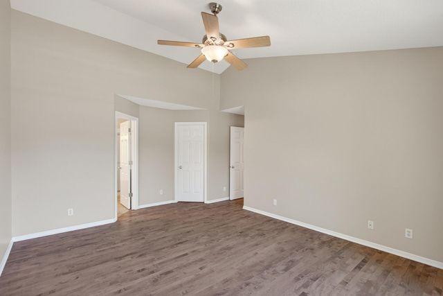 18005 45th Avenue N, Plymouth, MN 55446