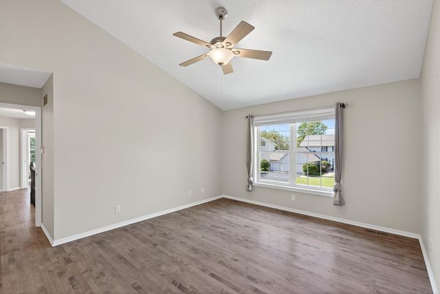 18005 45th Avenue N, Plymouth, MN 55446