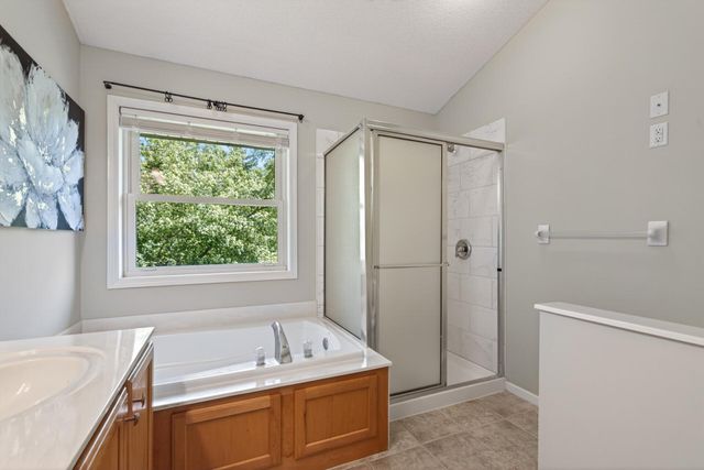 18005 45th Avenue N, Plymouth, MN 55446