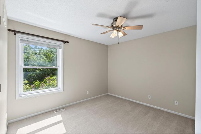 18005 45th Avenue N, Plymouth, MN 55446