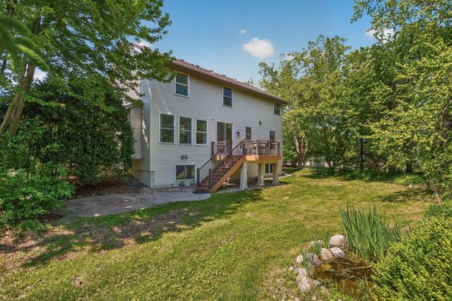 18005 45th Avenue N, Plymouth, MN 55446
