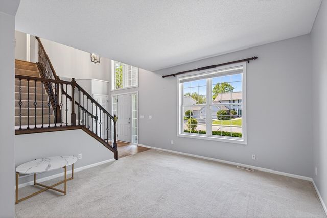 18005 45th Avenue N, Plymouth, MN 55446