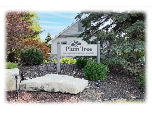 18005 45th Avenue N, Plymouth, MN 55446