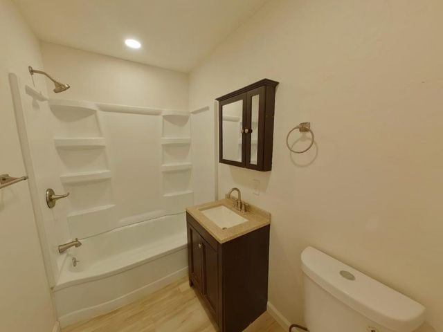 2323 E Stadium Dr, Wichita, KS 67214