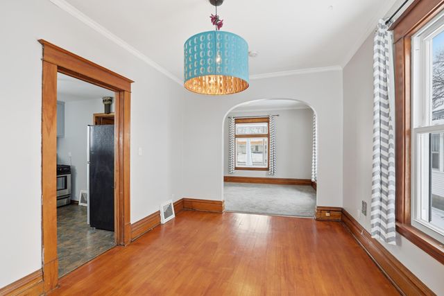 1009 Sherburne Avenue, Saint Paul, MN 55104