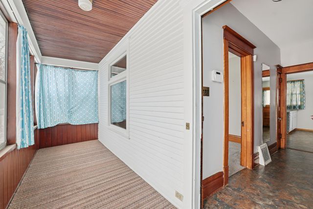 1009 Sherburne Avenue, Saint Paul, MN 55104