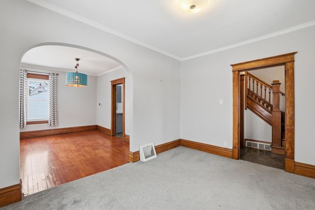 1009 Sherburne Avenue, Saint Paul, MN 55104