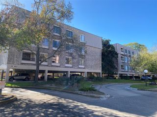 2207 S Braeswood Boulevard 42H, Houston, TX 77030