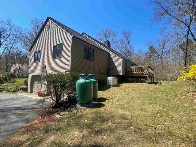 15 Knightland Road, Atkinson, NH 03811
