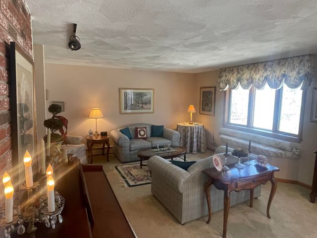 15 Knightland Road, Atkinson, NH 03811