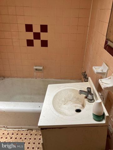 7314 MONTOUR ST, Philadelphia, PA 19111