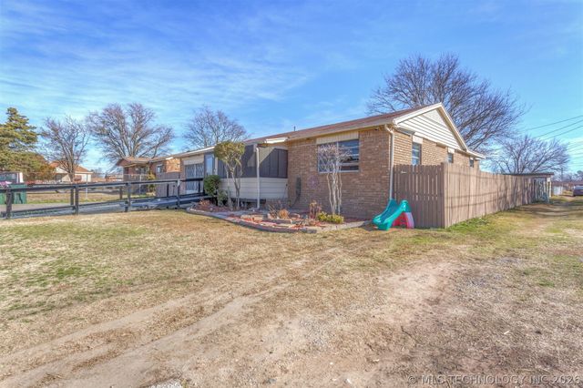 407 N Hillman Avenue, Okmulgee, OK 74447