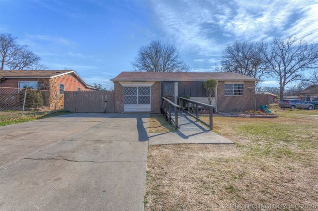 407 N Hillman Avenue, Okmulgee, OK 74447