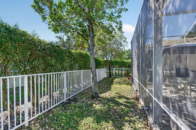 6664 Murano Way, Lake Worth, FL 33467