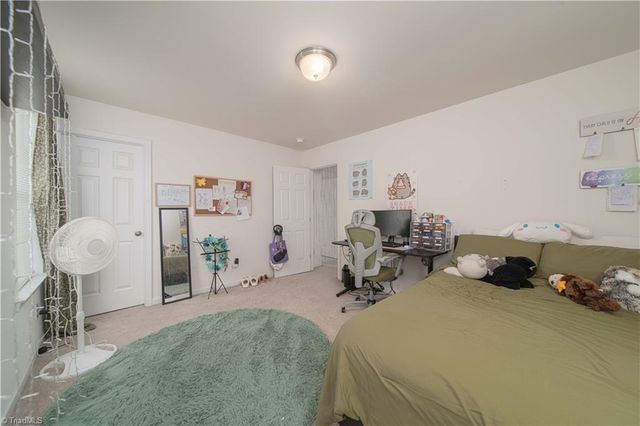 438 Bald Cypress Drive, Winston-salem, NC 27127