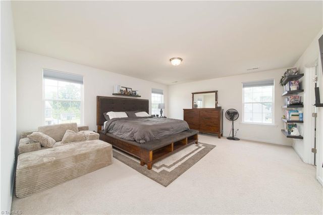 438 Bald Cypress Drive, Winston-salem, NC 27127