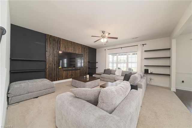 438 Bald Cypress Drive, Winston-salem, NC 27127