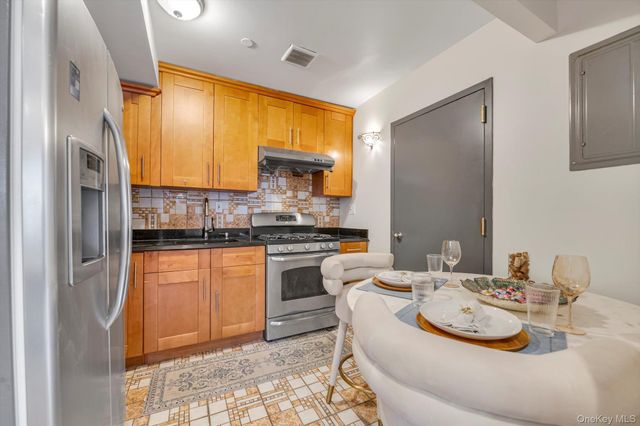 8510 Elmhurst Avenue 5A, Elmhurst, NY 11373