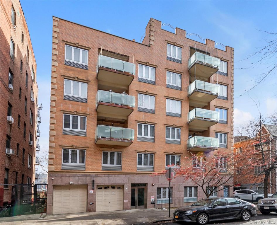 8510 Elmhurst Avenue 5A, Elmhurst, NY 11373