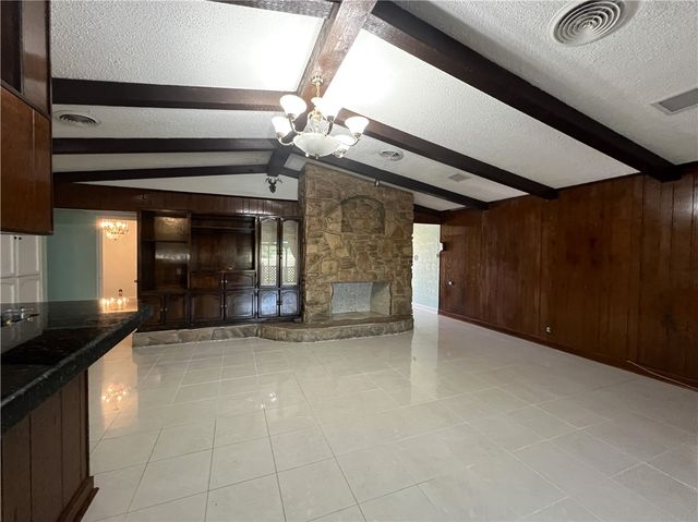 1021 Nile Dr, Corpus Christi, TX 78412