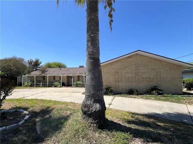 1021 Nile Dr, Corpus Christi, TX 78412