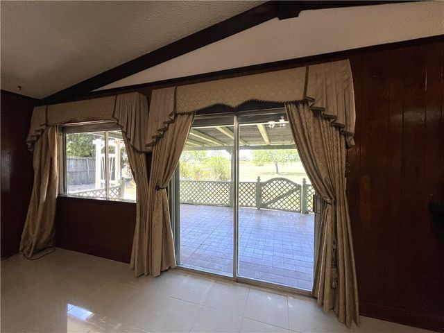 1021 Nile Dr, Corpus Christi, TX 78412